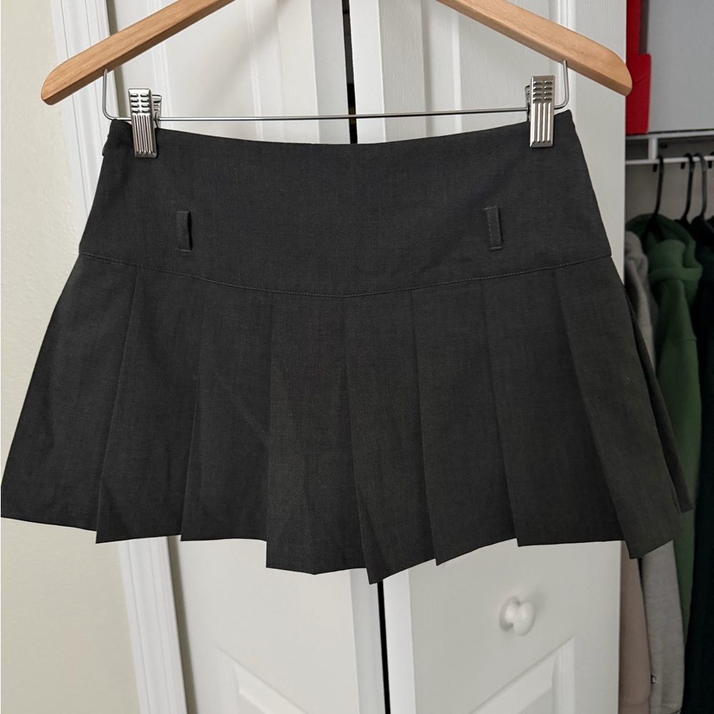 Zara Dark Charcoal Pleated Mini Skirt - Picture 6 of 8